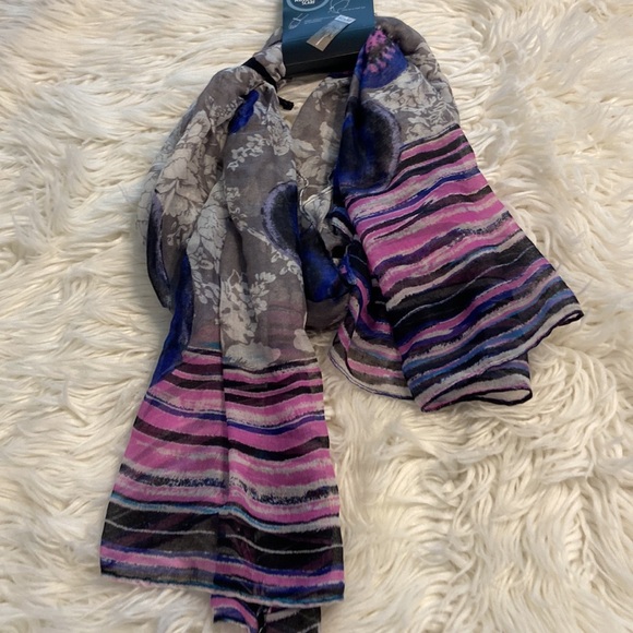Women”s Scarf brand new color purple and gray see all photos - Picture 4 of 8